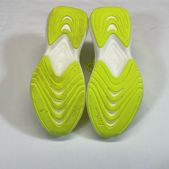 EUC APL Streamline Sneakers - Picture 3 of 4